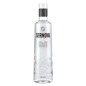 COMBO VODKA SERNOVA 700ML NEUTRO + 4 RED BULL 250ML RED